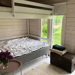 Breeze Gardenhouse
