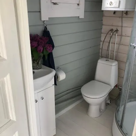 Breeze Gardenhouse Dom wakacyjny Parnawa