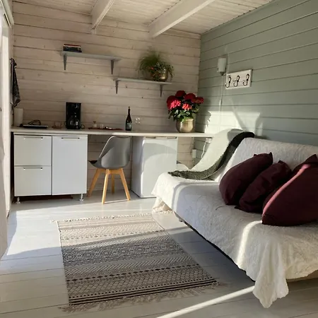 Dom wakacyjny Breeze Gardenhouse